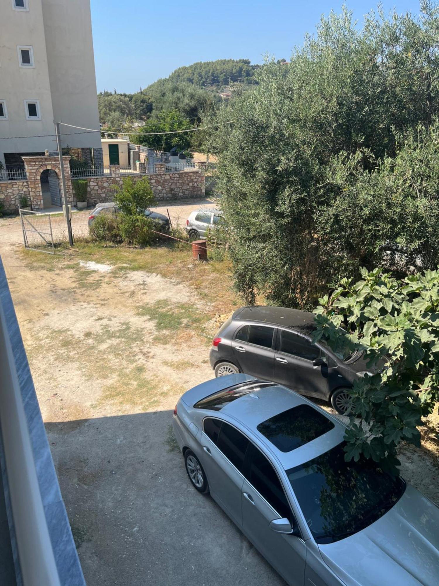 Sun George Panzió Himara Kültér fotó